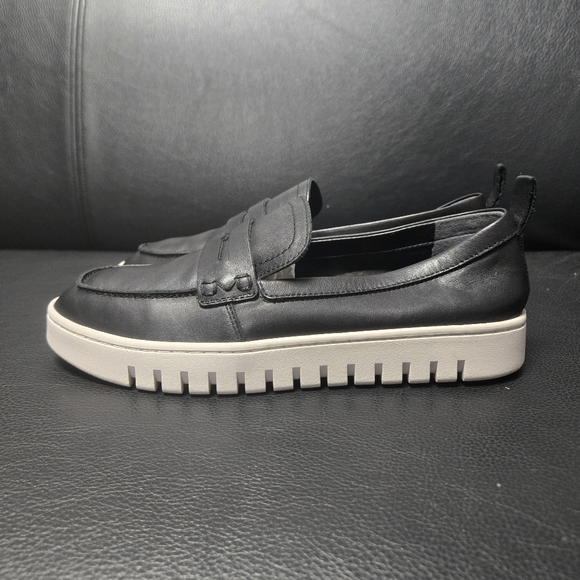 Vionic Women's Size 8 Uptown Black Leather Loafers - Picture 4 of 12